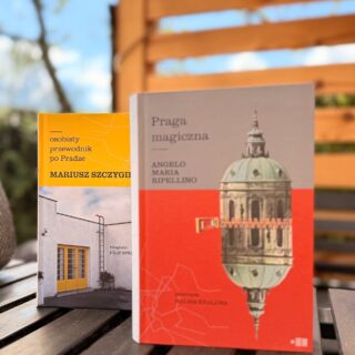 A może rzucić to wszystko i wyjechać do Pragi? (np. na majówkę)
I zostać czechofilem? 

"Praga magiczna" Angelo Marii Ripellino  to biblia miłośników Pragi i kultury czeskiej.
"Oto Praga w utworach Kafki, Haška, Hrabala, Nezvala, Werfla, Kischa, Čapka; Praga w wizji Rudolfa II i Karola IV; Praga kubistyczna, impresjonistyczna, secesyjna; Praga z legend, z poezji, z romantycznych powieści grozy."

"Osobisty przewodnik po Pradze" Mariusza Szczygła to subiektywny wybór ulubionych miejsc, które pokochał Szczygieł - również dzięki Ripellino.

W ten zestaw obowiązkowy można zaopatrzyć się na dowody.com.

 #dowodynaistnienie #reportaz #dowody #lekturyzwrzenia #nonfictionbookstagram #nonfictionbooks #nonfiction #reportage #nonfictionbook #nauka #czechy #czechytrip #praga #prague #praguecity #praguelife
